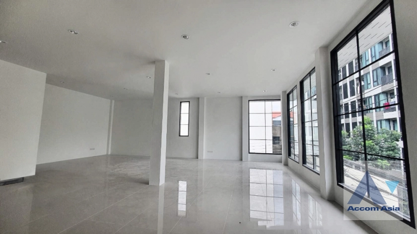 4  House for rent and sale in New Phetchaburi ,Bangkok BTS Victory Monument AA41573
