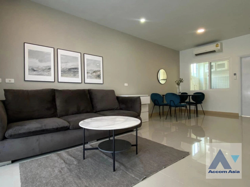  2  4 br Townhouse for rent and sale in Bang Na ,Bangkok  at Casa City Bangna AA41574