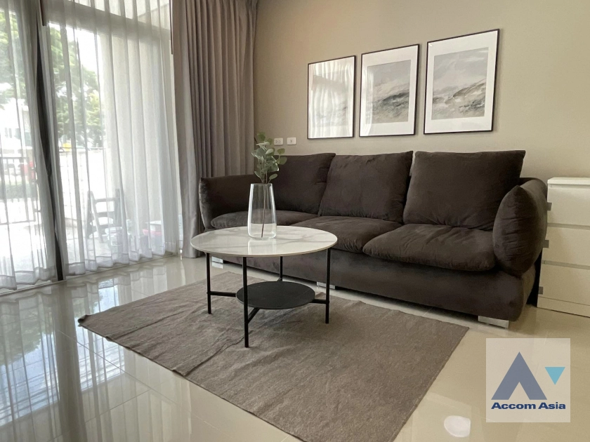  1  4 br Townhouse for rent and sale in Bang Na ,Bangkok  at Casa City Bangna AA41574