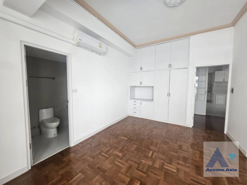 11  3 br Apartment for rent and sale in Sukhumvit ,Bangkok BTS Thong Lo at Oasis at Sukhumvit AA41578