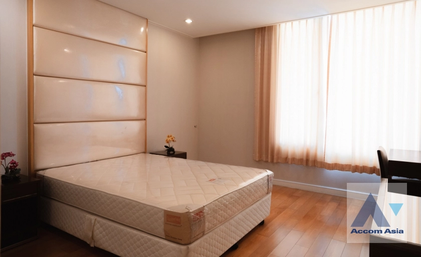 13  3 br Condominium For Rent in Ploenchit ,Bangkok BTS Sala Daeng - MRT Sam Yan at Chamchuri Square Residence AA41584