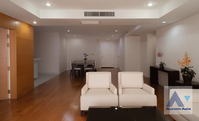  1  3 br Condominium For Rent in Ploenchit ,Bangkok BTS Sala Daeng - MRT Sam Yan at Chamchuri Square Residence AA41584