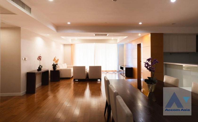  Chamchuri Square Residence Condominium  3 Bedroom for Rent MRT Sam Yan in Ploenchit Bangkok