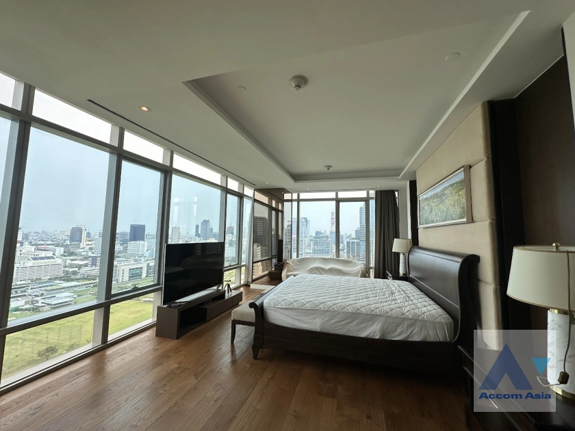 12  3 br Condominium For Sale in Ploenchit ,Bangkok BTS Ratchadamri - MRT Silom at 185 Rajadamri AA41590