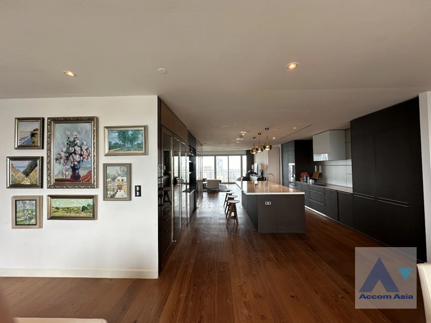 7  3 br Condominium For Sale in Ploenchit ,Bangkok BTS Ratchadamri - MRT Silom at 185 Rajadamri AA41590