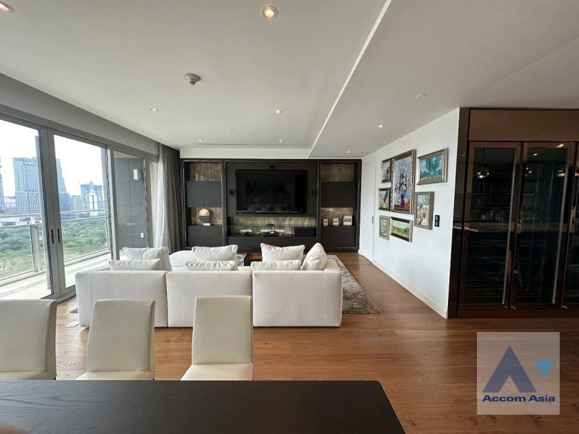 5  3 br Condominium For Sale in Ploenchit ,Bangkok BTS Ratchadamri - MRT Silom at 185 Rajadamri AA41590