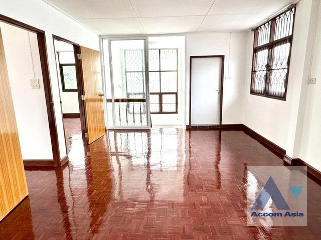 6  4 br House For Rent in Ratchadaphisek ,Bangkok  AA41601