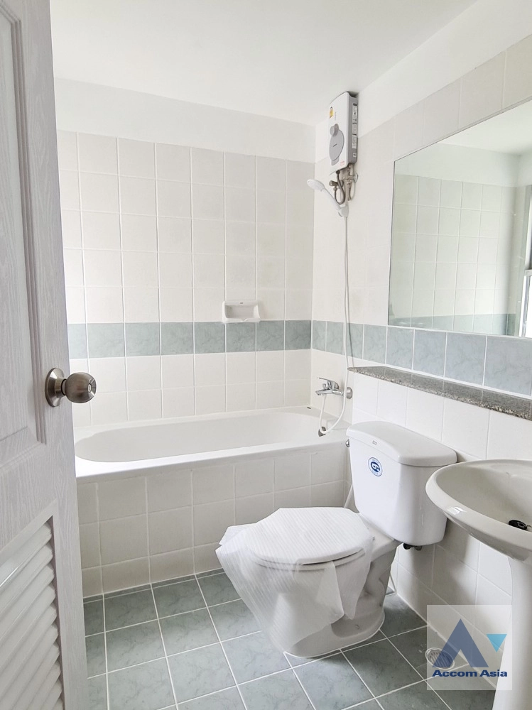 9  4 br Townhouse For Sale in Ratchadaphisek ,Bangkok MRT Ratchadaphisek at Supalai Ville Ratchada 32 AA41610