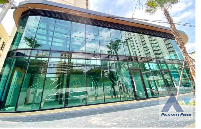  1  Shophouse For Rent in Sukhumvit ,Bangkok BTS Phrom Phong AA41613