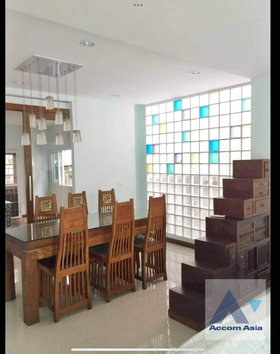  1  3 br House for rent and sale in Ratchadaphisek ,Bangkok  AA41614