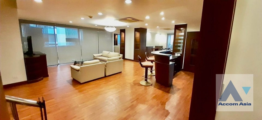 unitFully Furnished, Duplex Condo, Penthouse |  4 Bedrooms  Condominium For Rent in Sukhumvit, Bangkok  (AA41626)