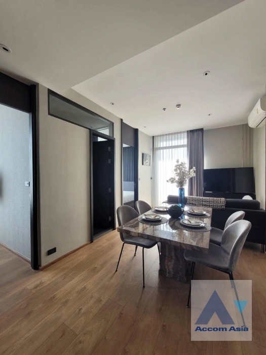 unit 2 Bedrooms  Condominium For Rent in Sukhumvit, Bangkok  near BTS Ekkamai (AA41636)