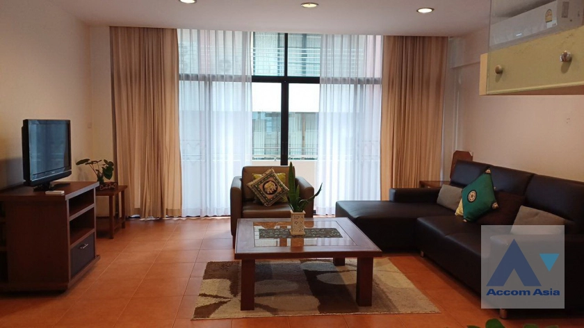 unit 2 Bedrooms  Apartment For Rent in Sukhumvit, Bangkok  near BTS Phrom Phong (AA41637)