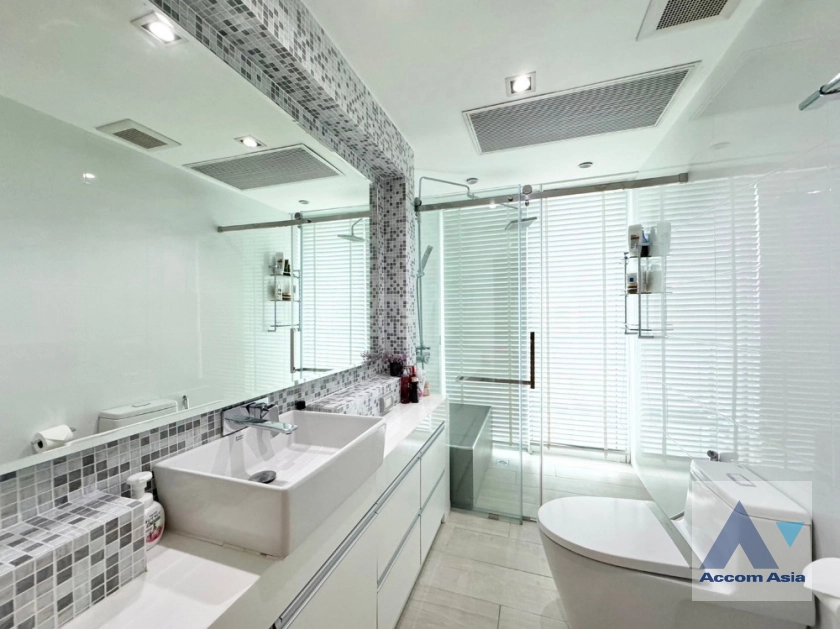 24  4 br Condominium For Sale in Ploenchit ,Bangkok BTS Chitlom at The Park Chidlom AA41642