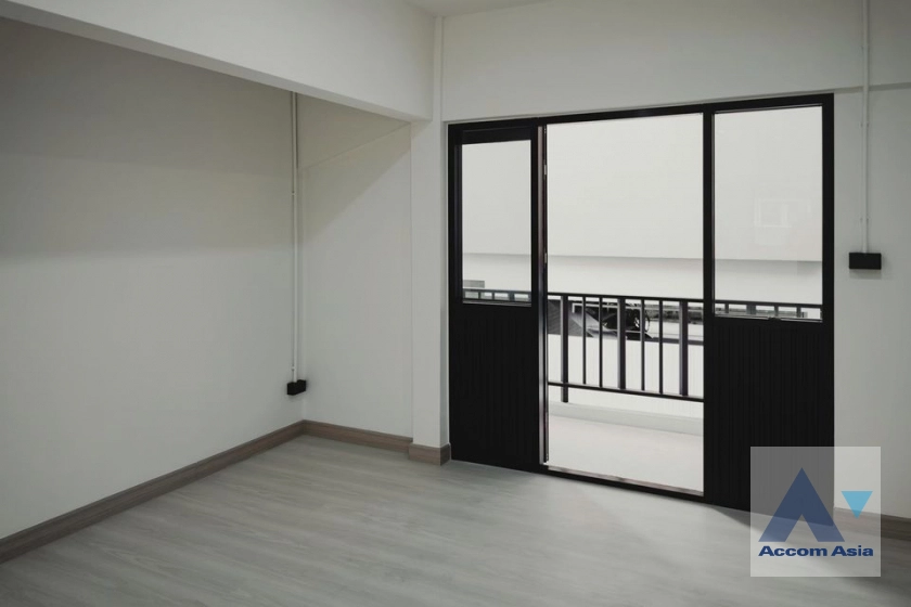 11  3 br House For Sale in Pattanakarn ,Bangkok  AA41647