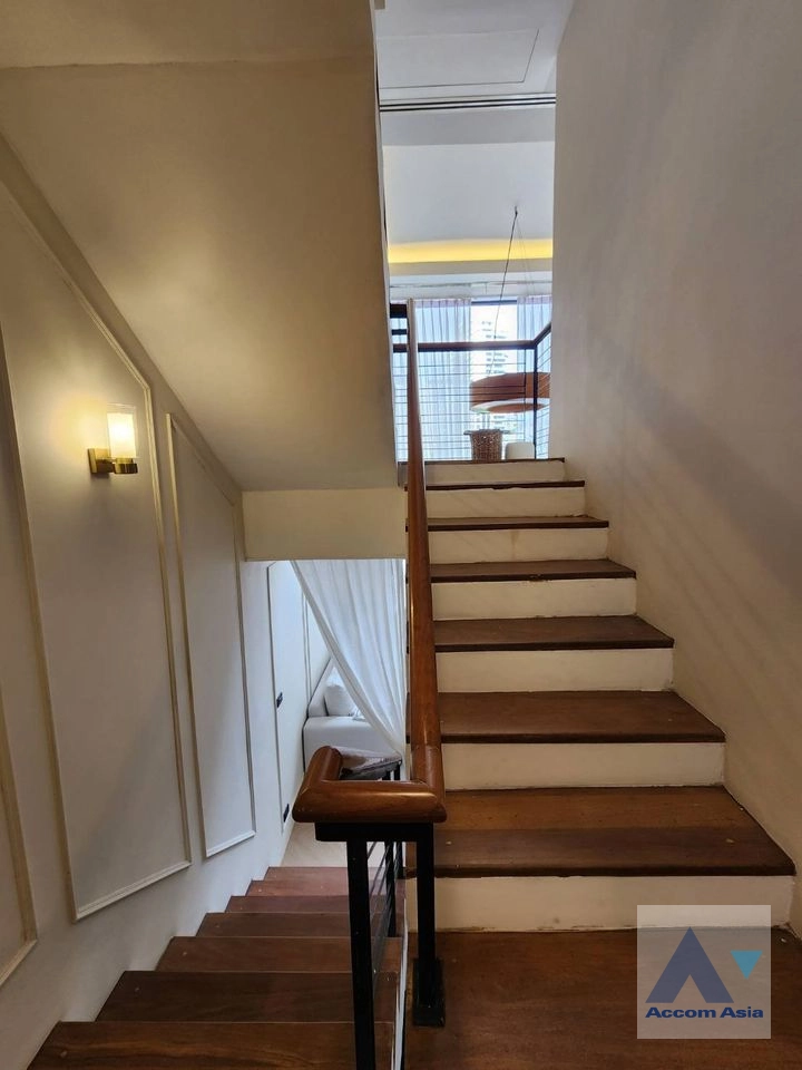 7  3 br House For Rent in Sukhumvit ,Bangkok BTS Phrom Phong AA41663