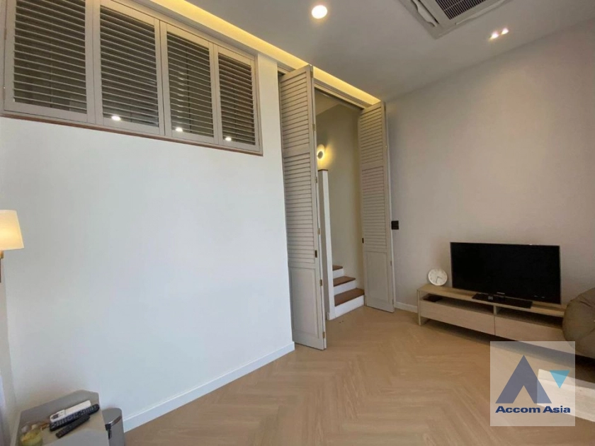 8  3 br House For Rent in Sukhumvit ,Bangkok BTS Phrom Phong AA41663