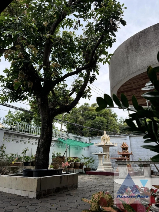 9  4 br House For Sale in Sathorn ,Bangkok  AA41671