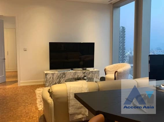 unit 2 Bedrooms  Condominium For Rent & Sale in Silom, Bangkok  near BTS Chong Nonsi (AA41678)