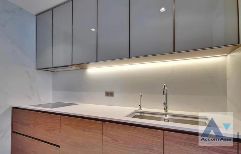 unit 2 Bedrooms  Condominium For Rent in Sukhumvit, Bangkok  near BTS Phrom Phong (AA41681)