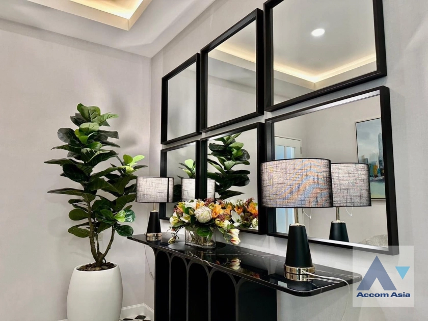 28  5 br House for rent and sale in Samutprakan ,Samutprakan ARL Ratchaprarop at Perfect Masterpiece Sukhumvit 77 AA41694