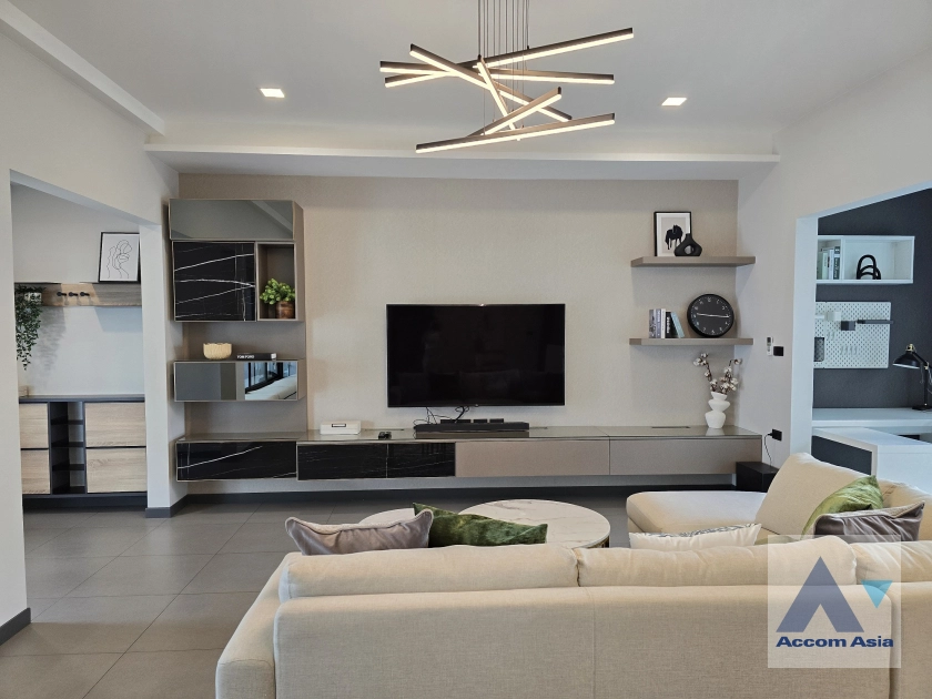 5  3 br Townhouse For Rent in Bang Na ,Bangkok  at Vive Bangna km.7 AA41696