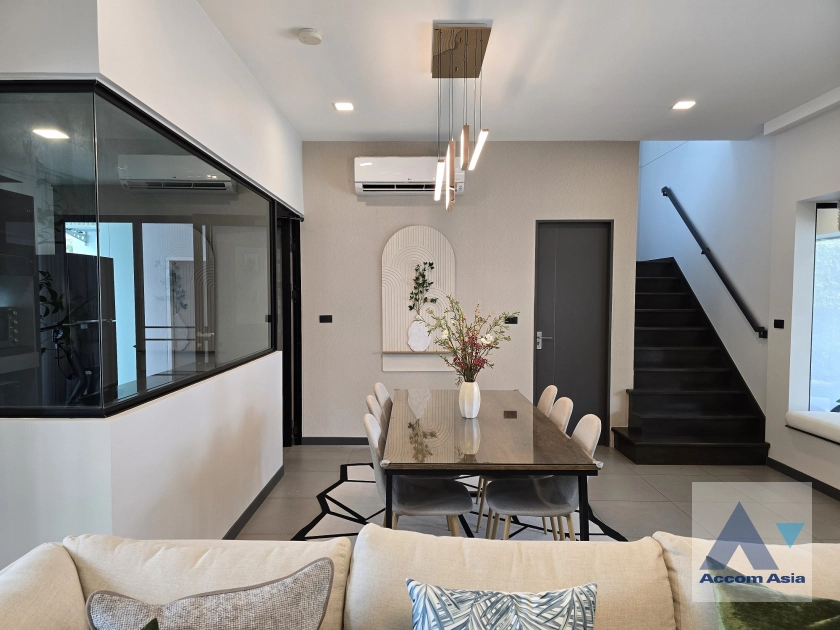6  3 br Townhouse For Rent in Bang Na ,Bangkok  at Vive Bangna km.7 AA41696