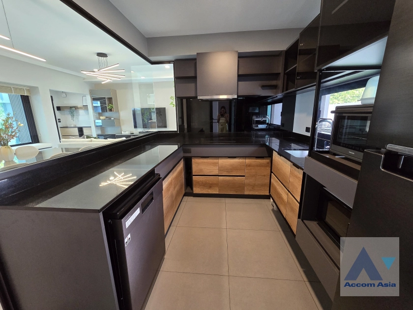 11  3 br Townhouse For Rent in Bang Na ,Bangkok  at Vive Bangna km.7 AA41696