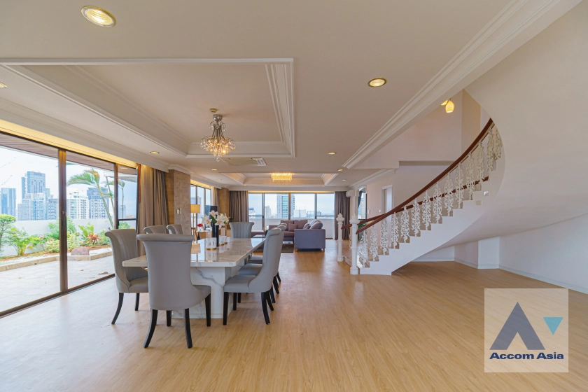 unitHuge Terrace, Duplex Condo, Penthouse |  4 Bedrooms  Apartment For Rent in Sukhumvit, Bangkok  near BTS Phrom Phong (AA41703)