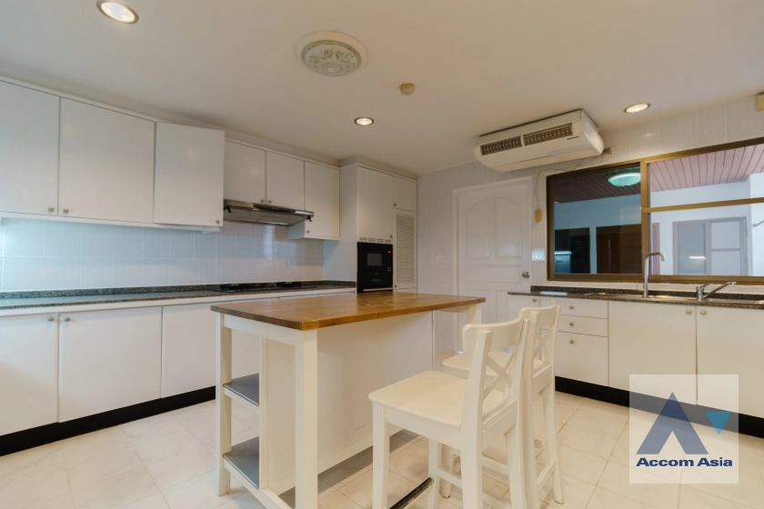 12  4 br Apartment For Rent in Sukhumvit ,Bangkok BTS Phrom Phong at Pet friendly - High rise Apartment in Phrom Phong AA41703