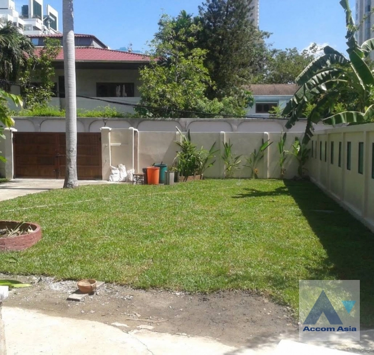 9  House For Rent in Sukhumvit ,Bangkok BTS Asok AA41707