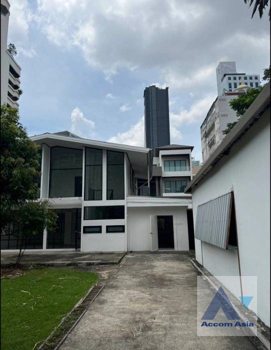 8  House For Rent in Sukhumvit ,Bangkok BTS Asok AA41707