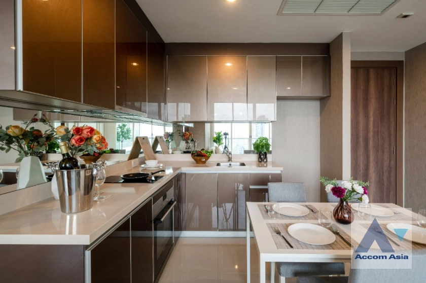 12  2 br Condominium for rent and sale in Rama 3 ,Bangkok BTS Saphan Taksin at Menam Residences AA41709