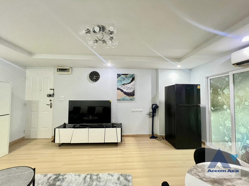  1  2 br Condominium For Rent in Ratchadaphisek ,Bangkok MRT Sutthisan at Happy condo Ratchada 18 AA41716