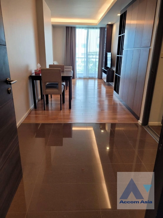 unit 1 Bedroom  Condominium For Rent in Sukhumvit, Bangkok  near BTS Ploenchit (AA41719)