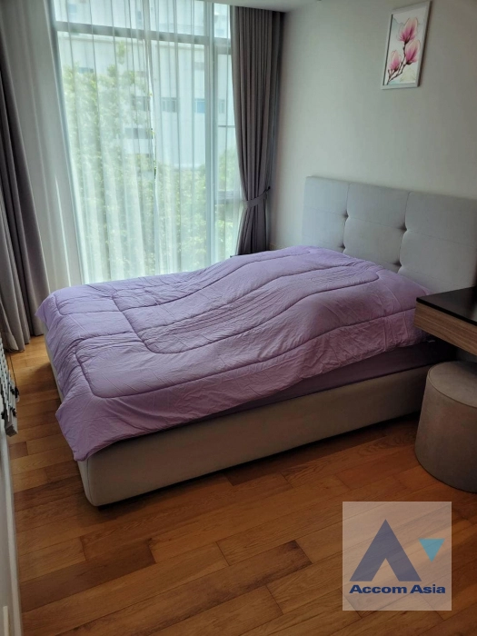 unit 1 Bedroom  Condominium For Rent in Sukhumvit, Bangkok  near BTS Ploenchit (AA41719)