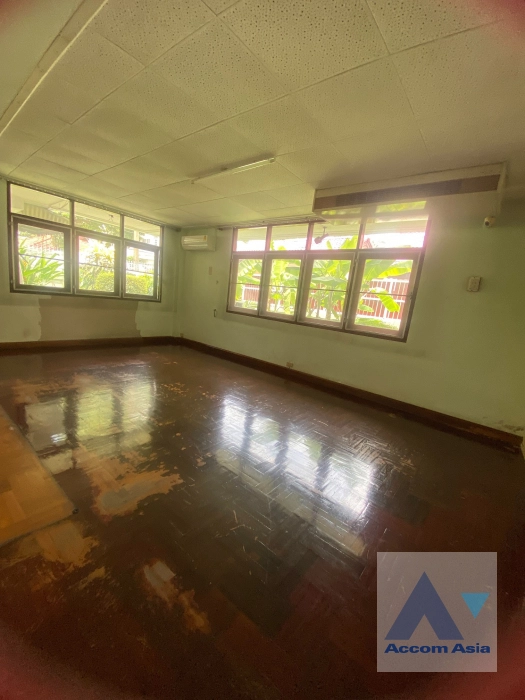 4  3 br House For Rent in Sukhumvit ,Bangkok BTS Phrom Phong AA41731