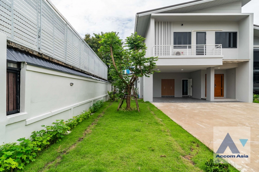 7  4 br House for rent and sale in New Phetchaburi ,Bangkok MRT Phetchaburi AA41732