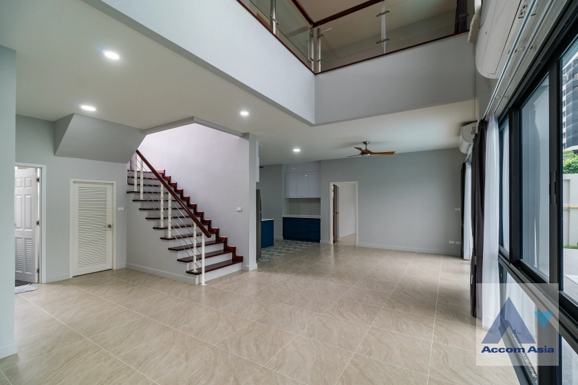 12  4 br House for rent and sale in New Phetchaburi ,Bangkok MRT Phetchaburi AA41732