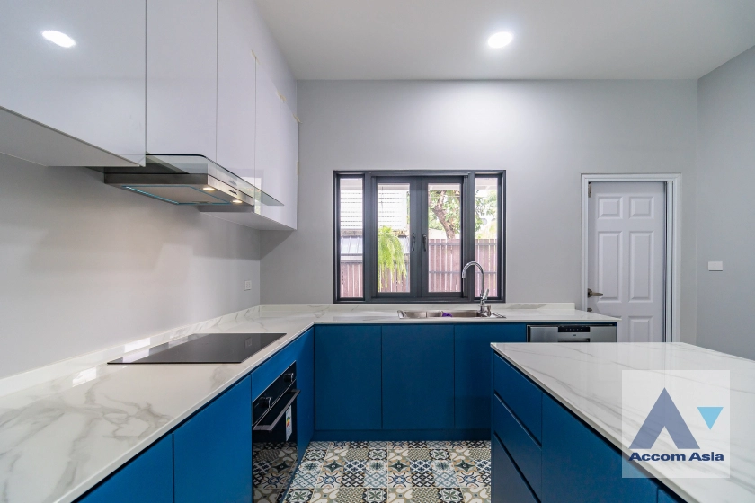 17  4 br House for rent and sale in New Phetchaburi ,Bangkok MRT Phetchaburi AA41732