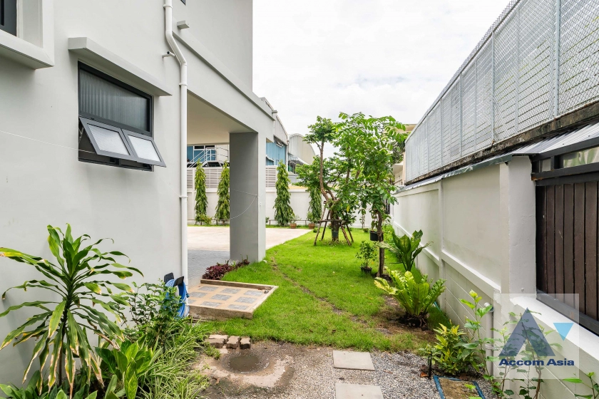 20  4 br House for rent and sale in New Phetchaburi ,Bangkok MRT Phetchaburi AA41732