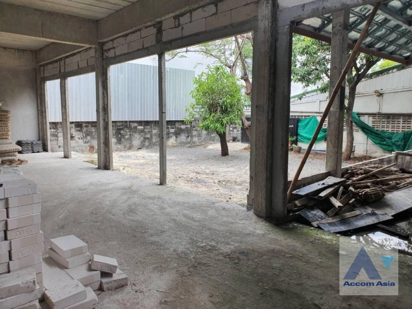 11  8 br House For Sale in Sukhumvit ,Bangkok BTS Thong Lo AA41740