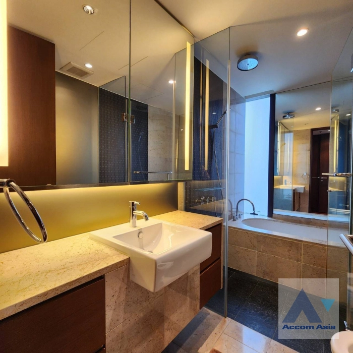 5  2 br Condominium for rent and sale in Ploenchit ,Bangkok BTS Ratchadamri at Hansar Residence AA41745