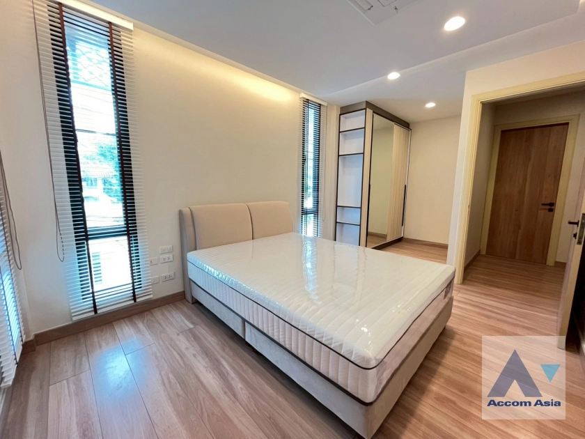 14  3 br Townhouse For Rent in Sukhumvit ,Bangkok BTS Phrom Phong at KLANG Nivas AA41750