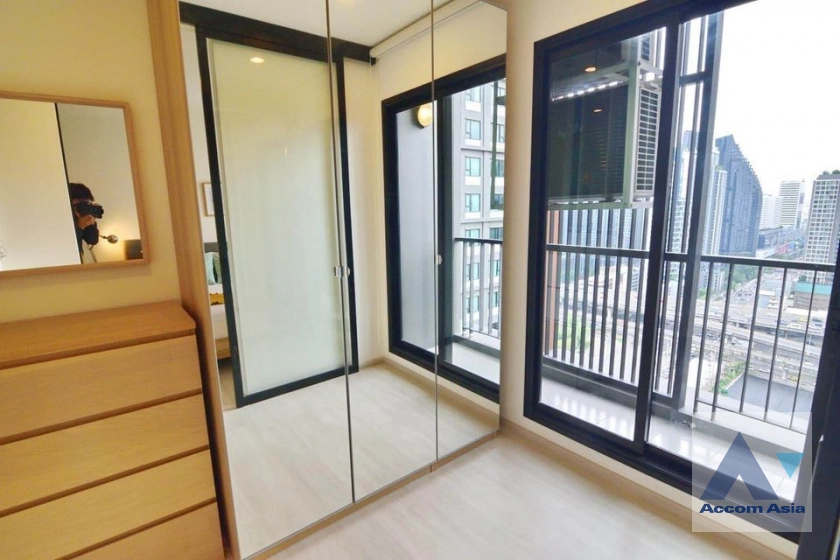 6  1 br Condominium For Rent in Ratchadaphisek ,Bangkok BTS Asok at Life Asoke AA41756