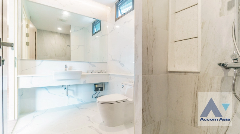 13  3 br Townhouse For Rent in Sukhumvit ,Bangkok BTS Phrom Phong at KLANG Nivas AA41761