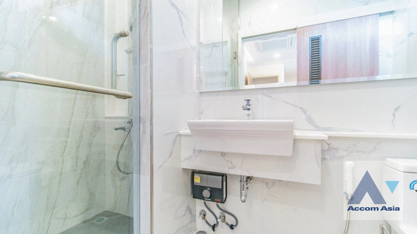 22  3 br Townhouse For Rent in Sukhumvit ,Bangkok BTS Phrom Phong at KLANG Nivas AA41761