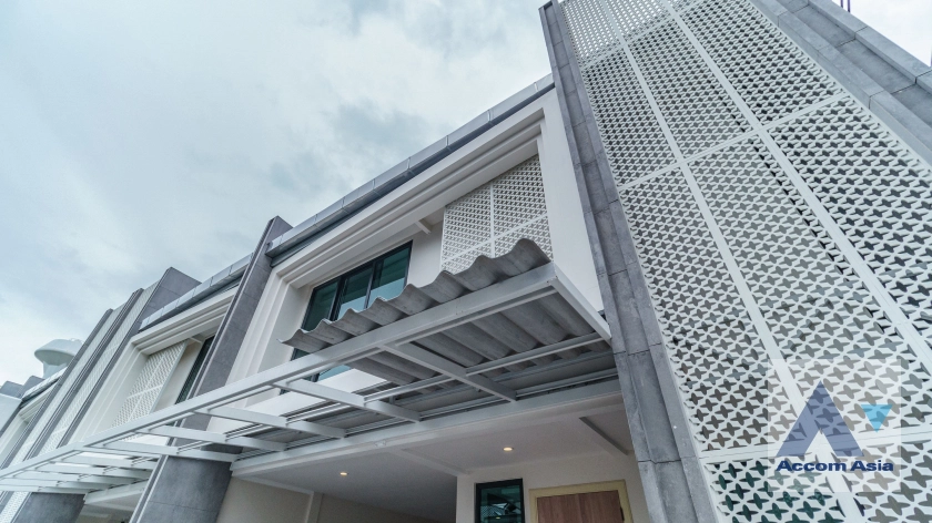 28  3 br Townhouse For Rent in Sukhumvit ,Bangkok BTS Phrom Phong at KLANG Nivas AA41761