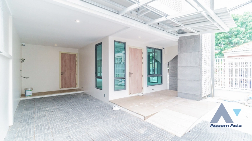 30  3 br Townhouse For Rent in Sukhumvit ,Bangkok BTS Phrom Phong at KLANG Nivas AA41761