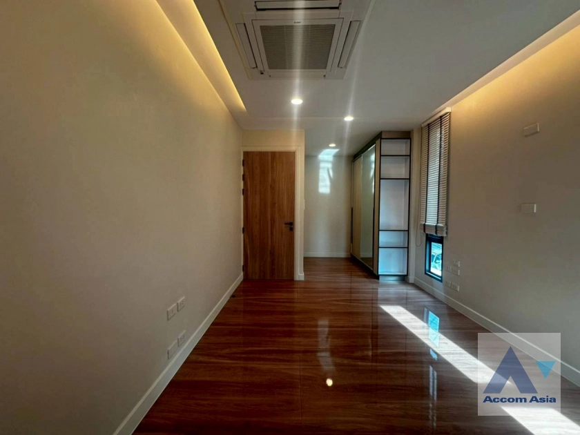 21  3 br Townhouse for rent and sale in Sukhumvit ,Bangkok BTS Phrom Phong at KLANG Nivas AA41765